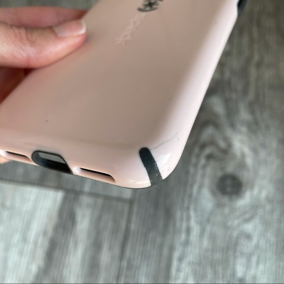 iphone 11 speck case - Picture 4 of 6
